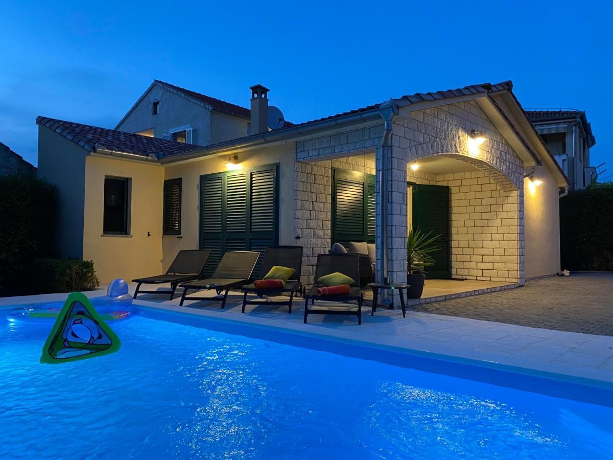 Villa a&a Biograd Na Moru Esterno foto