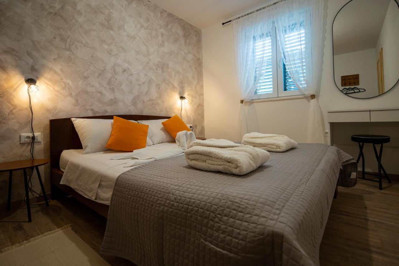 Villa a&a Biograd Na Moru Esterno foto